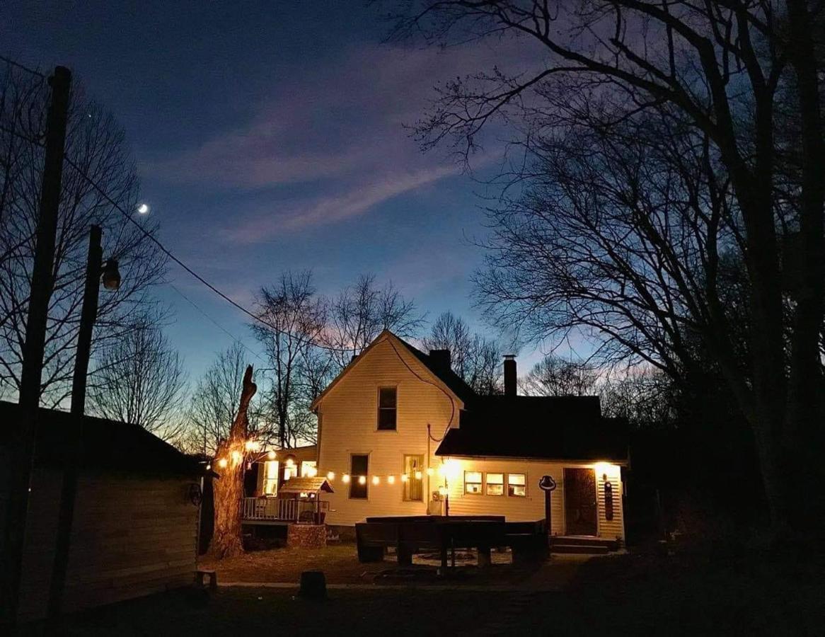 Lost River Hostel Френч-Лик Экстерьер фото